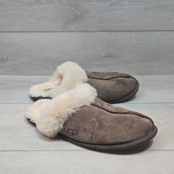 UGG Australia 5681 Scuffette Suede Shearling Slippers Slide Shoes Sz 10 - Picture 1 of 12